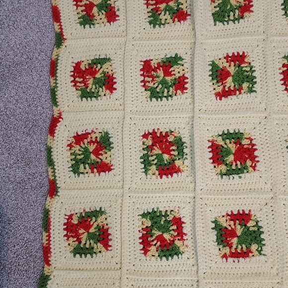 Handmade Crocheted Butter Yellow Red Green Throw Lap Blanket Afghan Granny 24x30 - Picture 9 of 11
